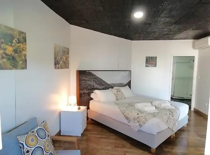 44house - Quinta Do Casal 3* メザン・フリーオ